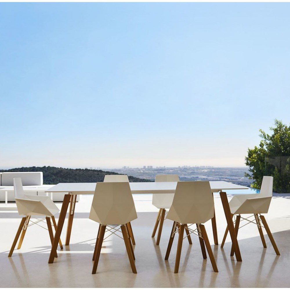 silla faz madera brazos ambiente 1