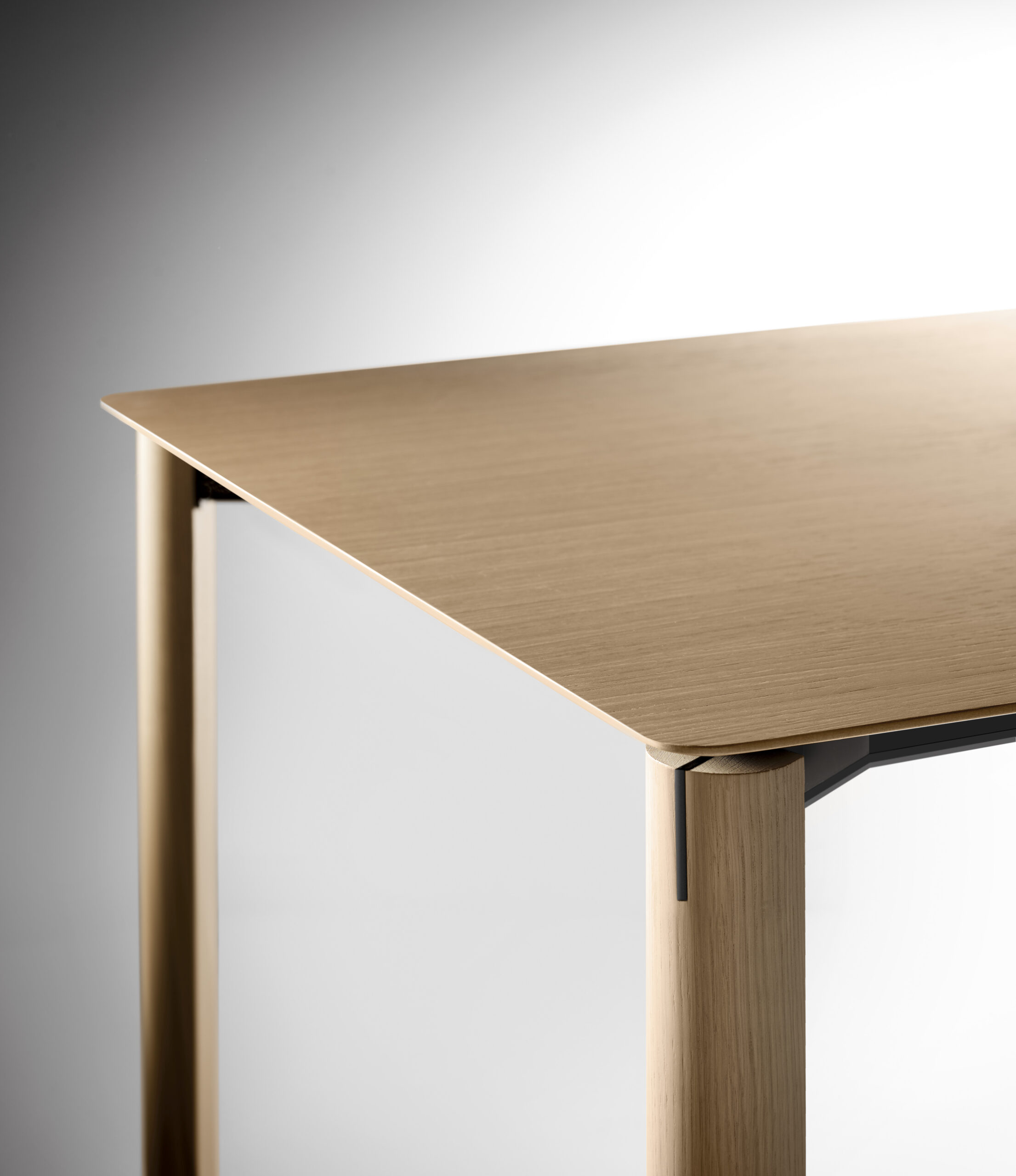 Mesa Laga madera ambiente 1
